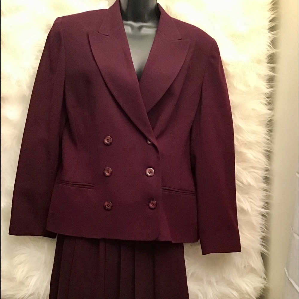 Louben Fall Pleated 2 Pc Suit